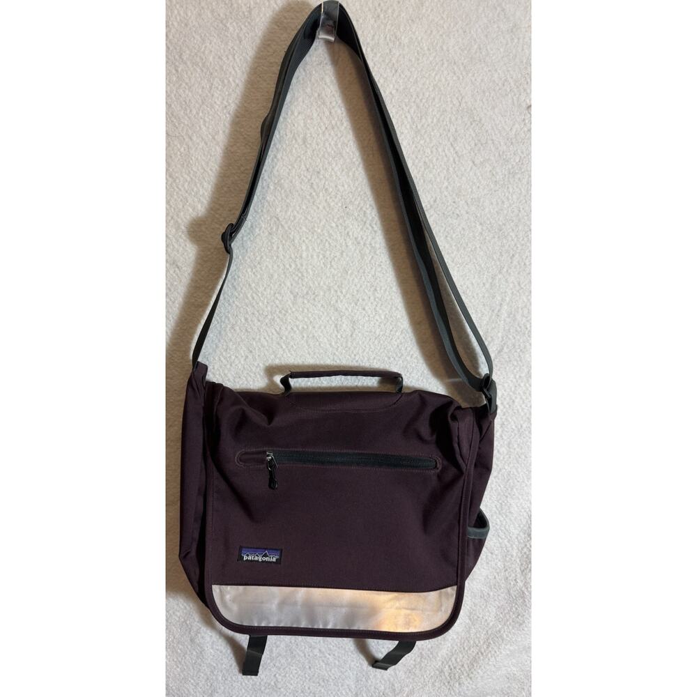 Patagonia Messenger Bag Purple Half Mass Laptop Shoulder Crossbody Reflective